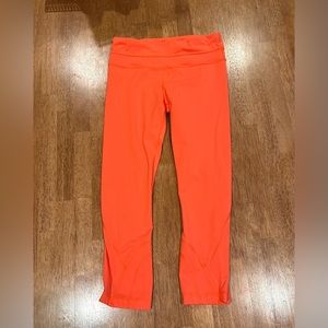 Cropped lulu lemon leggings